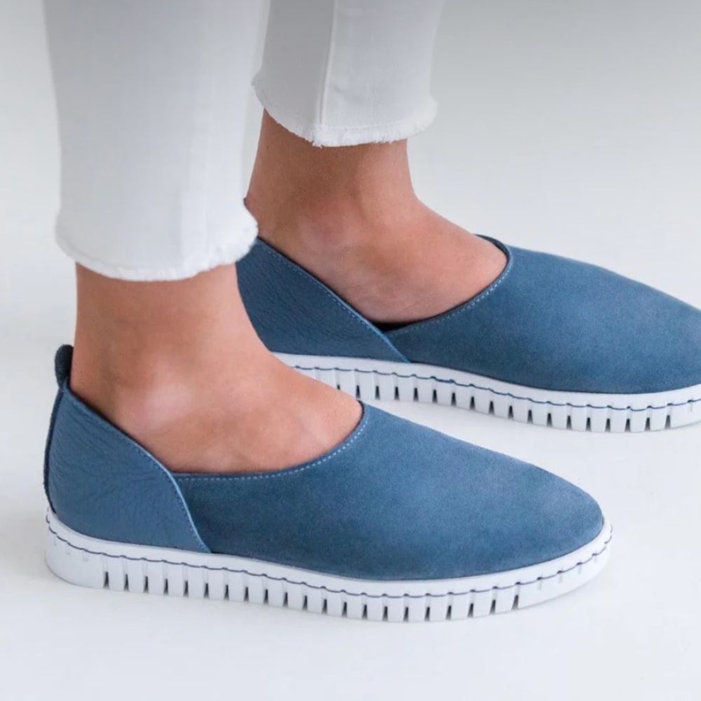 Bendy Crafted in California Comfort Shoe